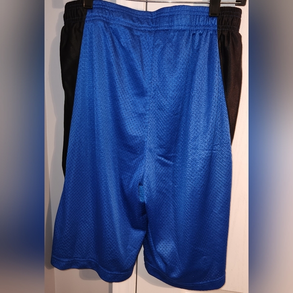 MENS BLUE/BLACK BASKETBALL SHORTS MEDIUM - Picture 2 of 2